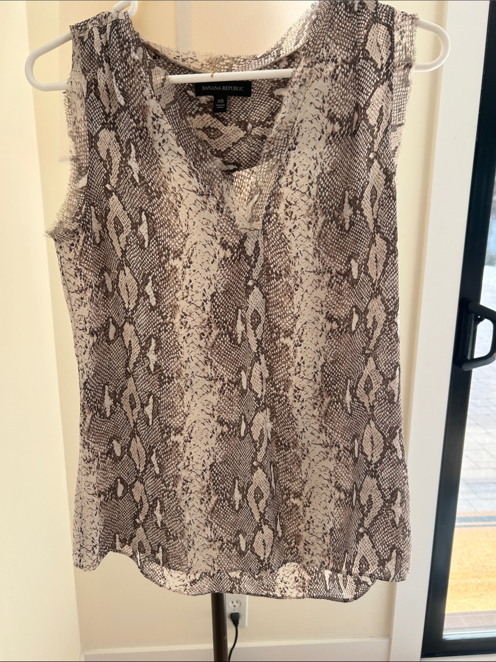 Banana Republic Women's Snake Print V-Neck Sleeveless Top - Neutral Taupe